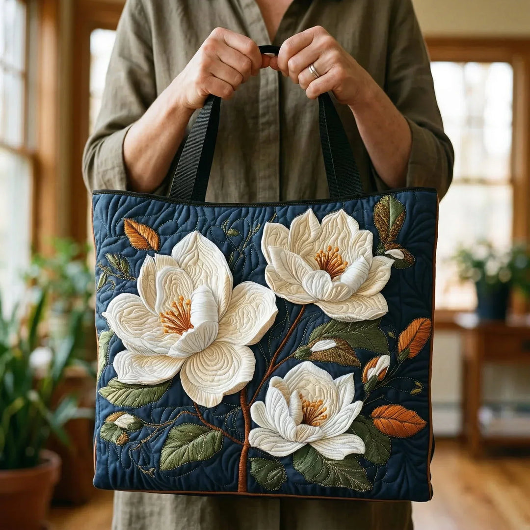 Gequiltete Tragetasche mit Magnolienmotiv